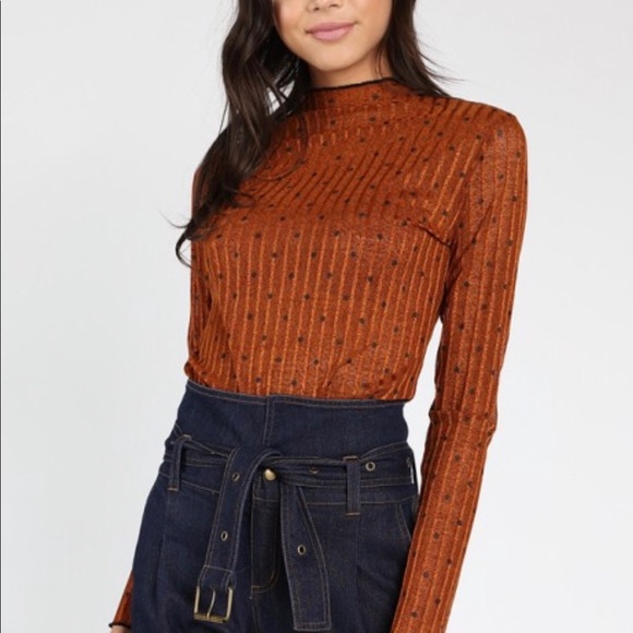 DOTTED UP TOP - Picture 3 of 3